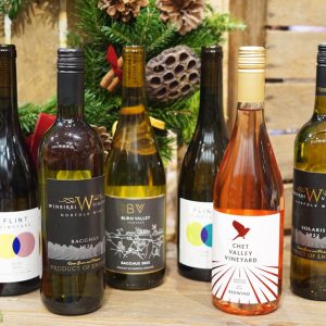 6 White & Rose Hamper